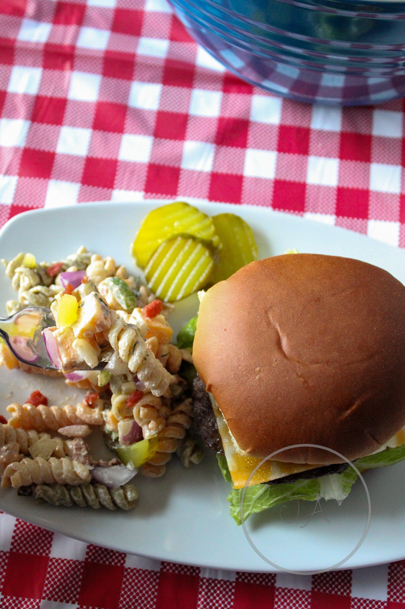 Crunchy Dill Pickle Pasta Salad Set 1 of 5